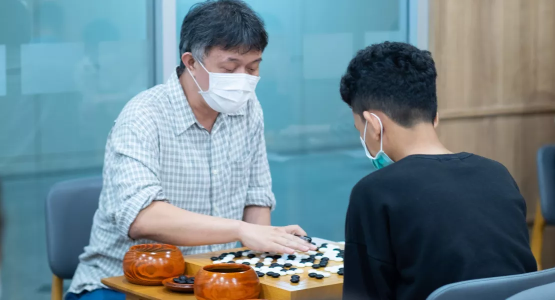 Teaching Game “Kyu vs Dan”