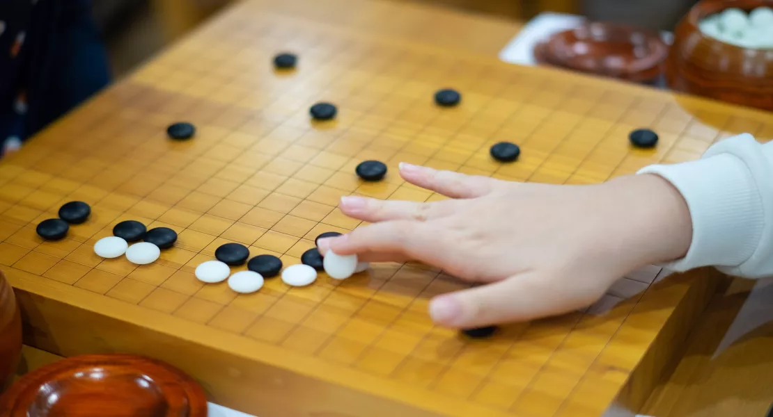 Teaching Game “Kyu vs Dan”